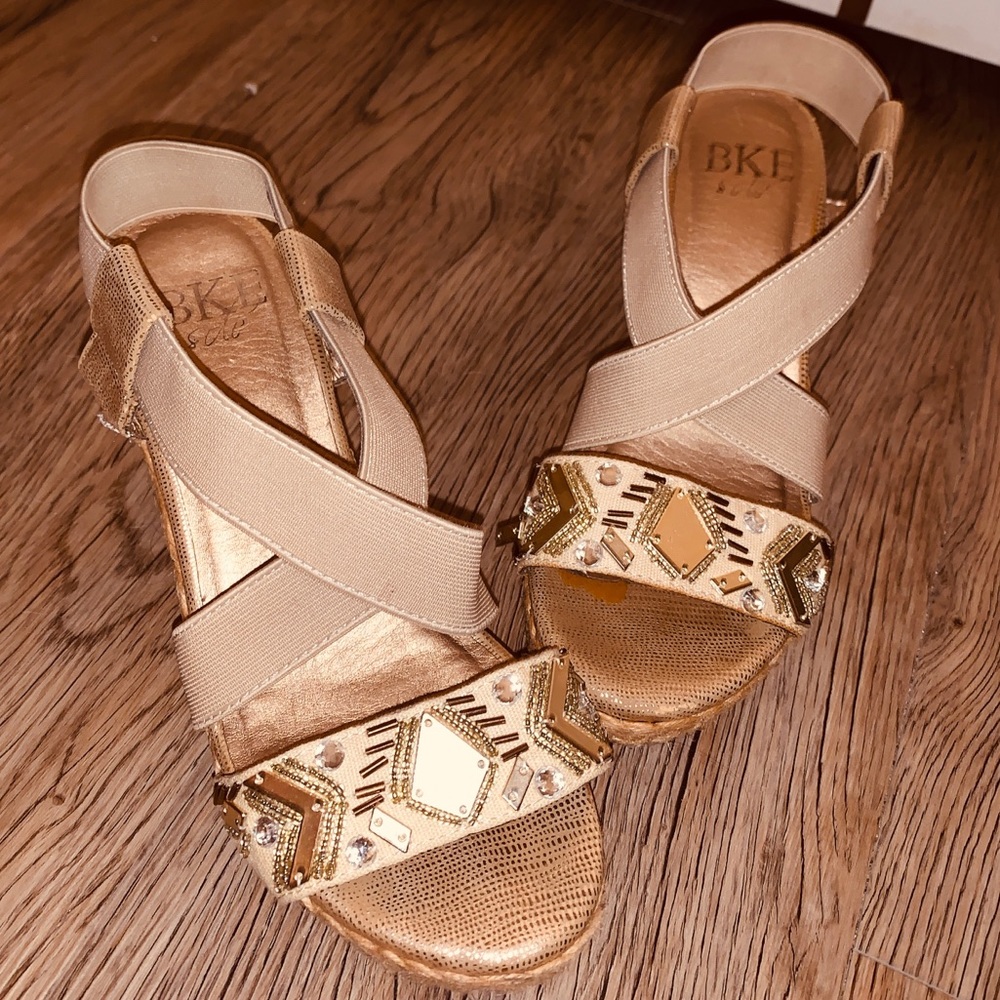 BKE SOLE WEDGES 🌺